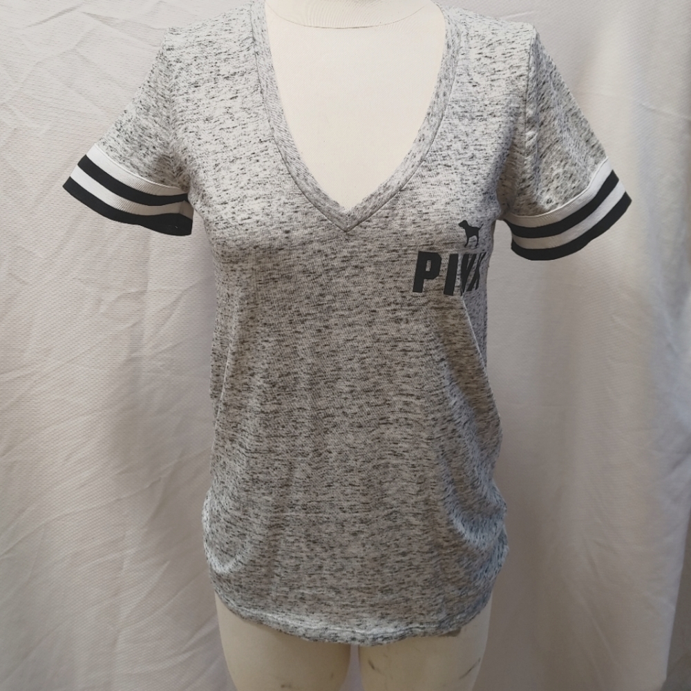 PINK brand logo tee size LG like new